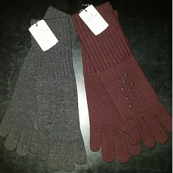 COACH NWT Merino StarStudded  Burgundy Gloves Tec - Picture 4 of 5